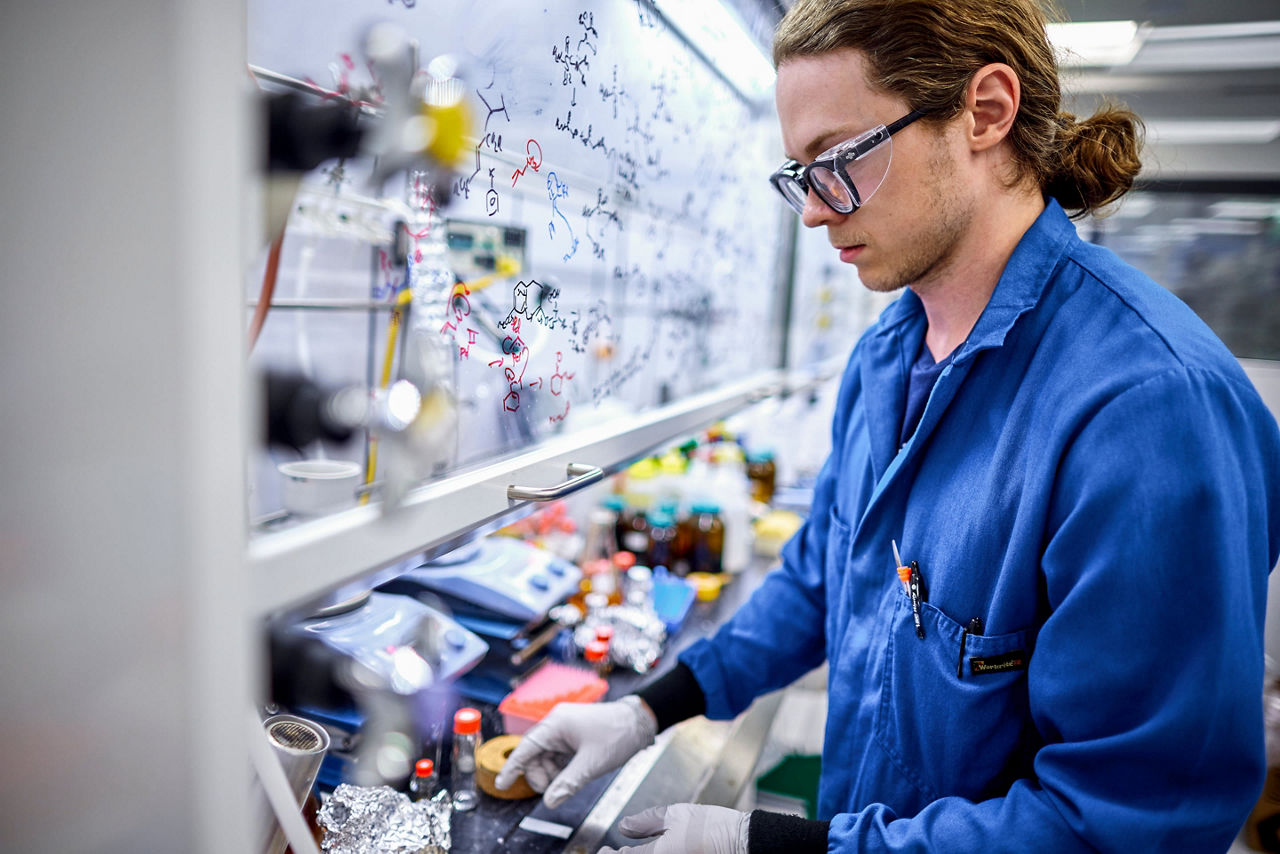 lab worker in lab