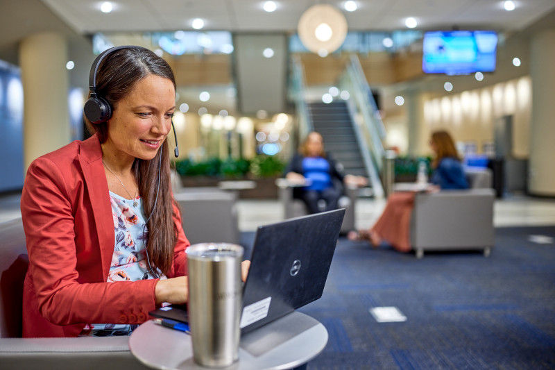 Lifestyle and office_Bayard_Abbvie_ATB_9702_Jun 07 2022