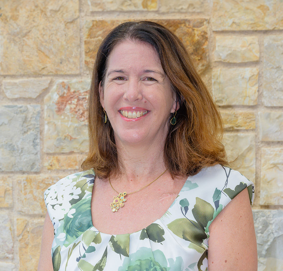 cathy molohan headshot