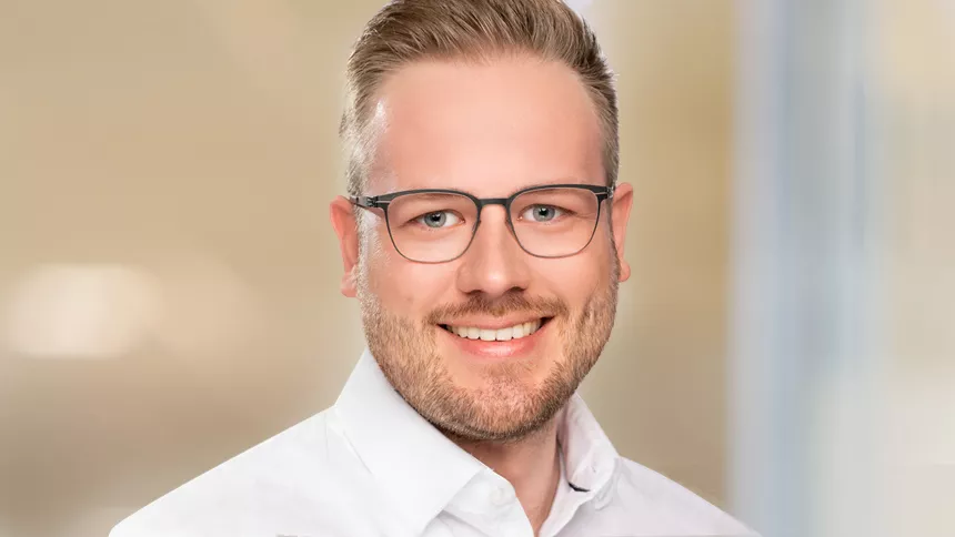 christoph heinzmann-cropped-head