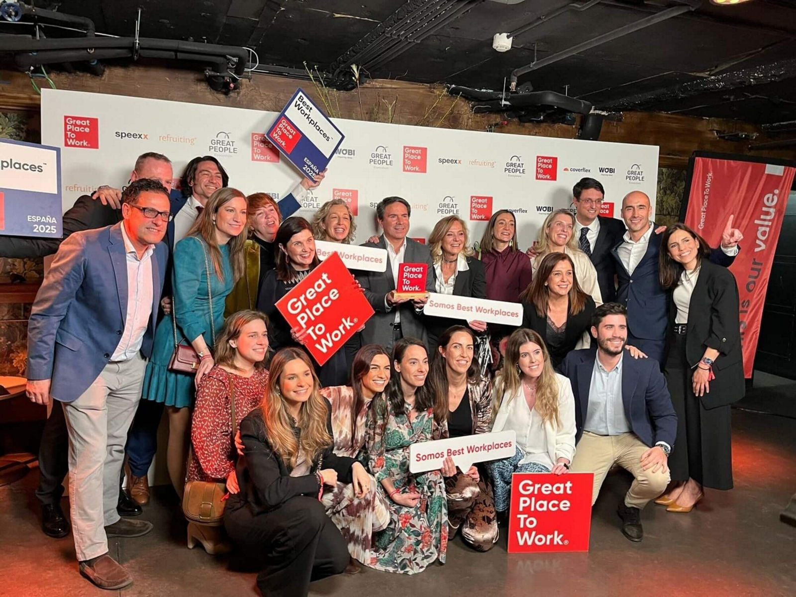 Equipo de AbbVie España durante la entrega del reconocimiento Great Place to Work 2025.