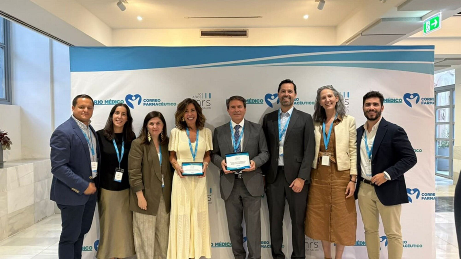 Equipo de AbbVie durante el acto de reconocimiento de MERCO por la mejor evolución en reputación y el liderazgo en el área de aparato digestivo