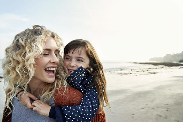 mother-child-beach-abbvie