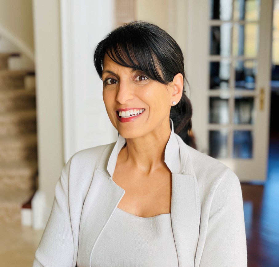 soania mathur headshot