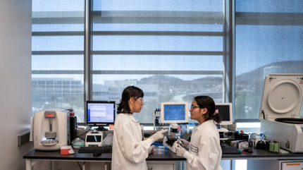 two women scientist discussing